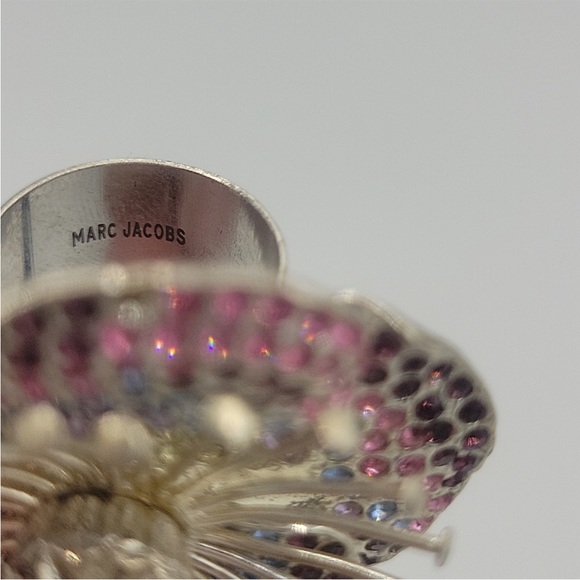 Marc Jacobs Adjustable Flower Ring - gorgeous pink Chrystals and silver metal - Picture 3 of 5